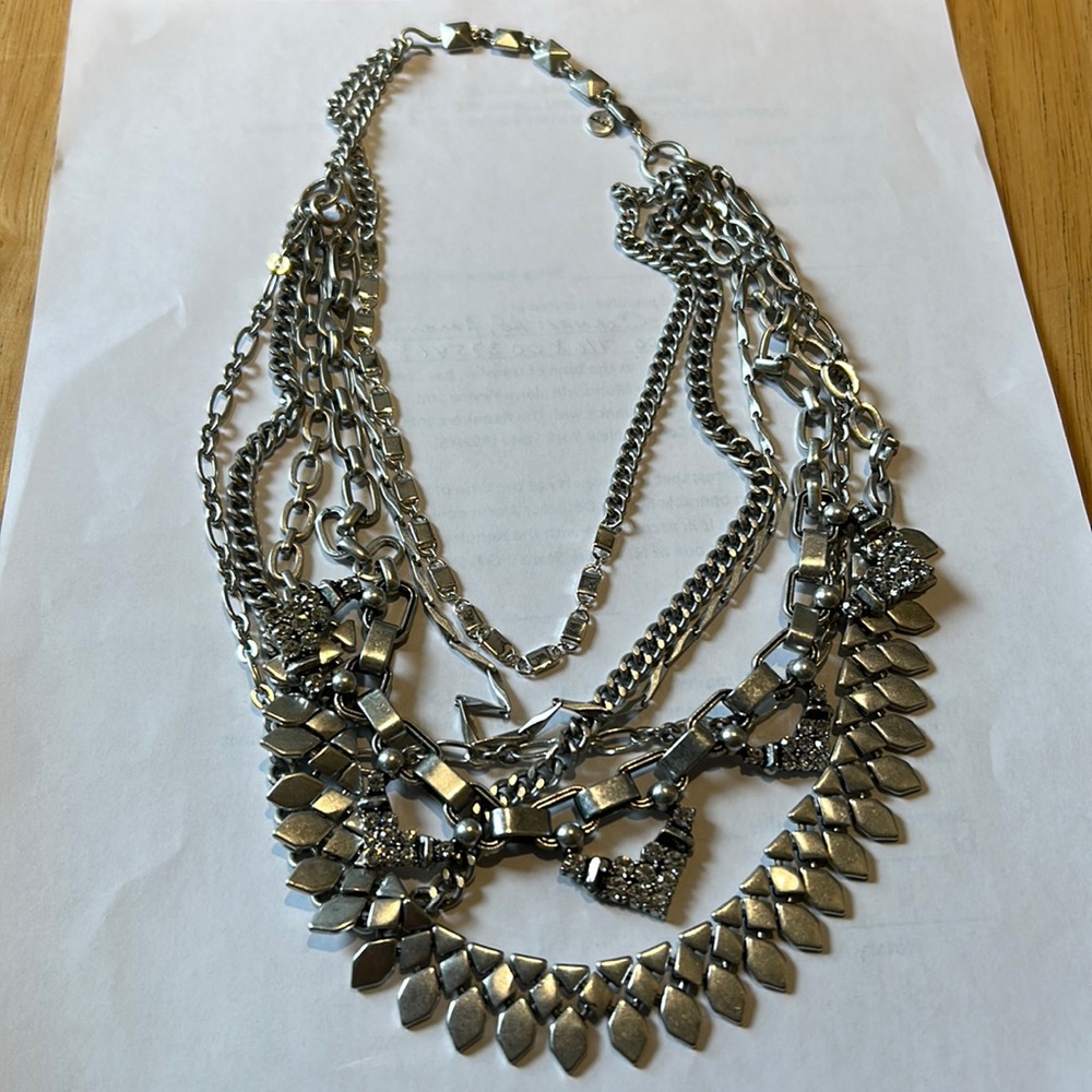 Stella and Dot layered pendant necklace silver